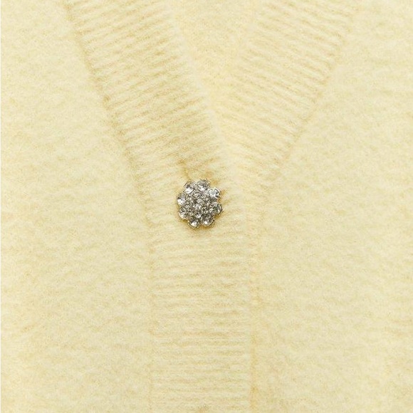 NWT Zara Butter Yellow Soft Cardigan Crystal Brooch Buttons 2025 color the year - Picture 3 of 11